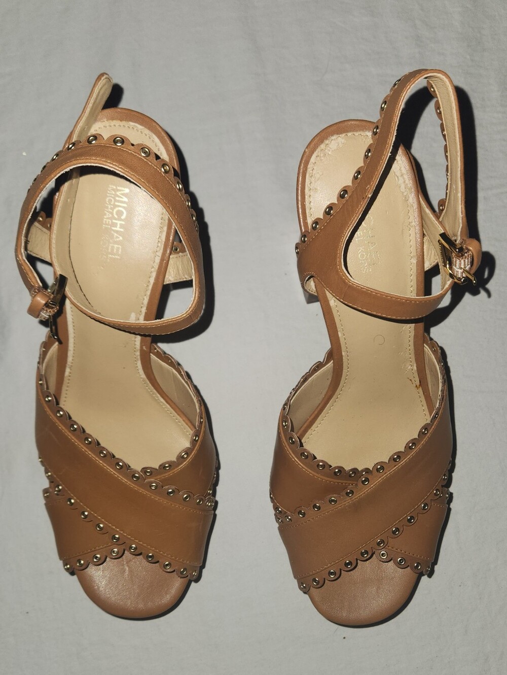 MICHAEL KORS Jessie Studded Tan Brown Leather Sandals Heels Size 8.5 - Picture 4 of 12